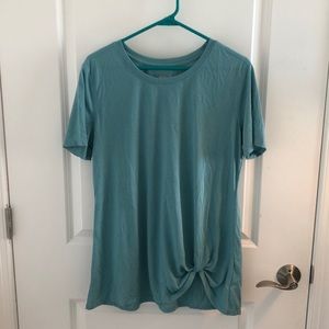Old navy active tee shirt